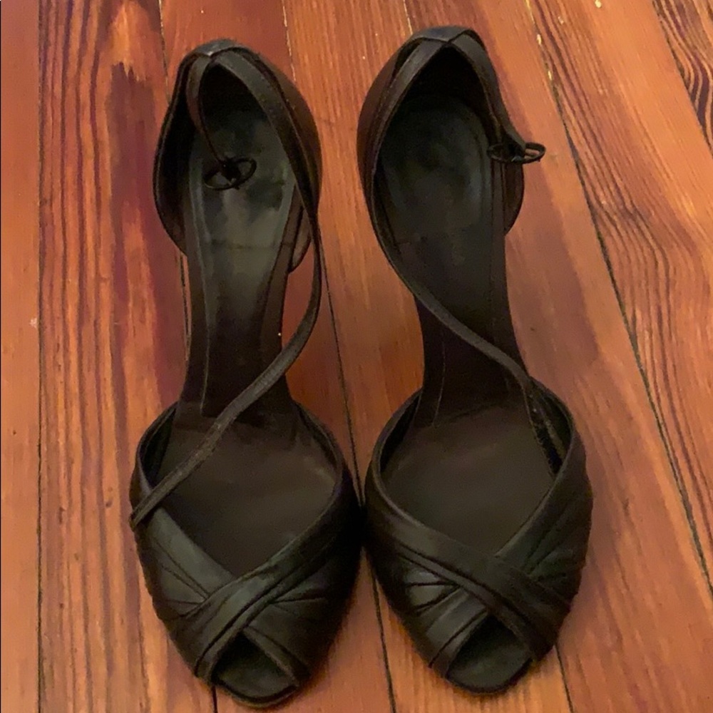 Women’s chocolate brown BCBG Maxazria size7